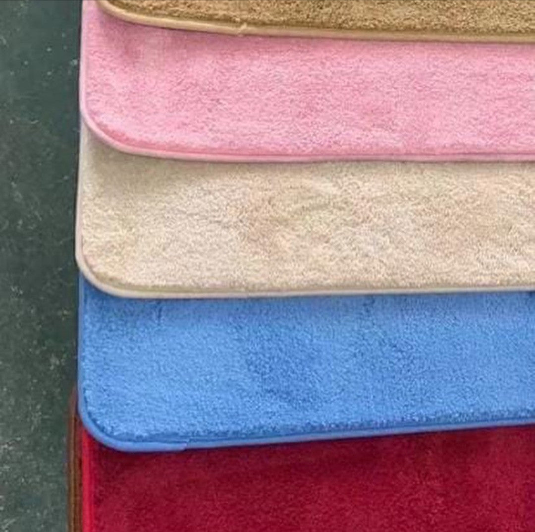 Non Slip super absorbent bathroom/door mat