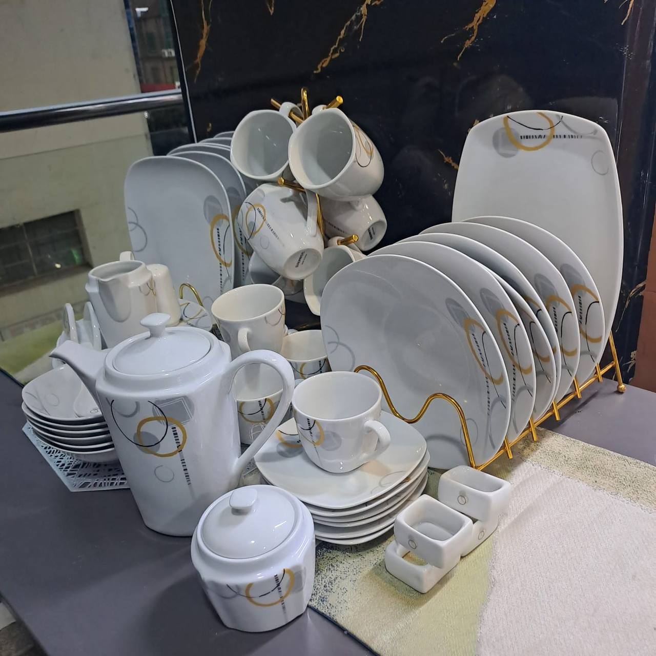 60pc Dinner set