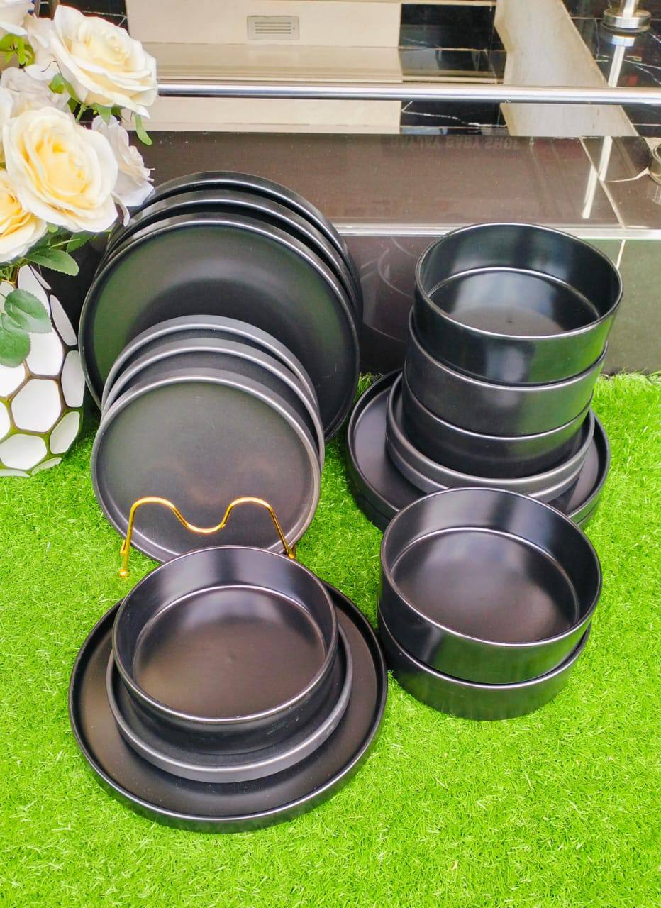 18pcs Black plain dinner set