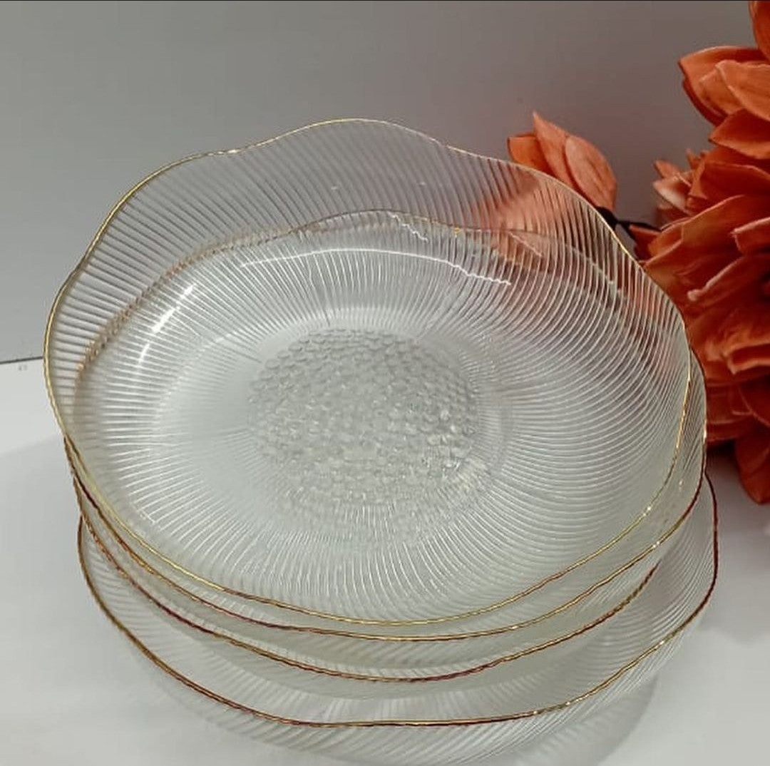 High quality glass dinner plate with gold rim