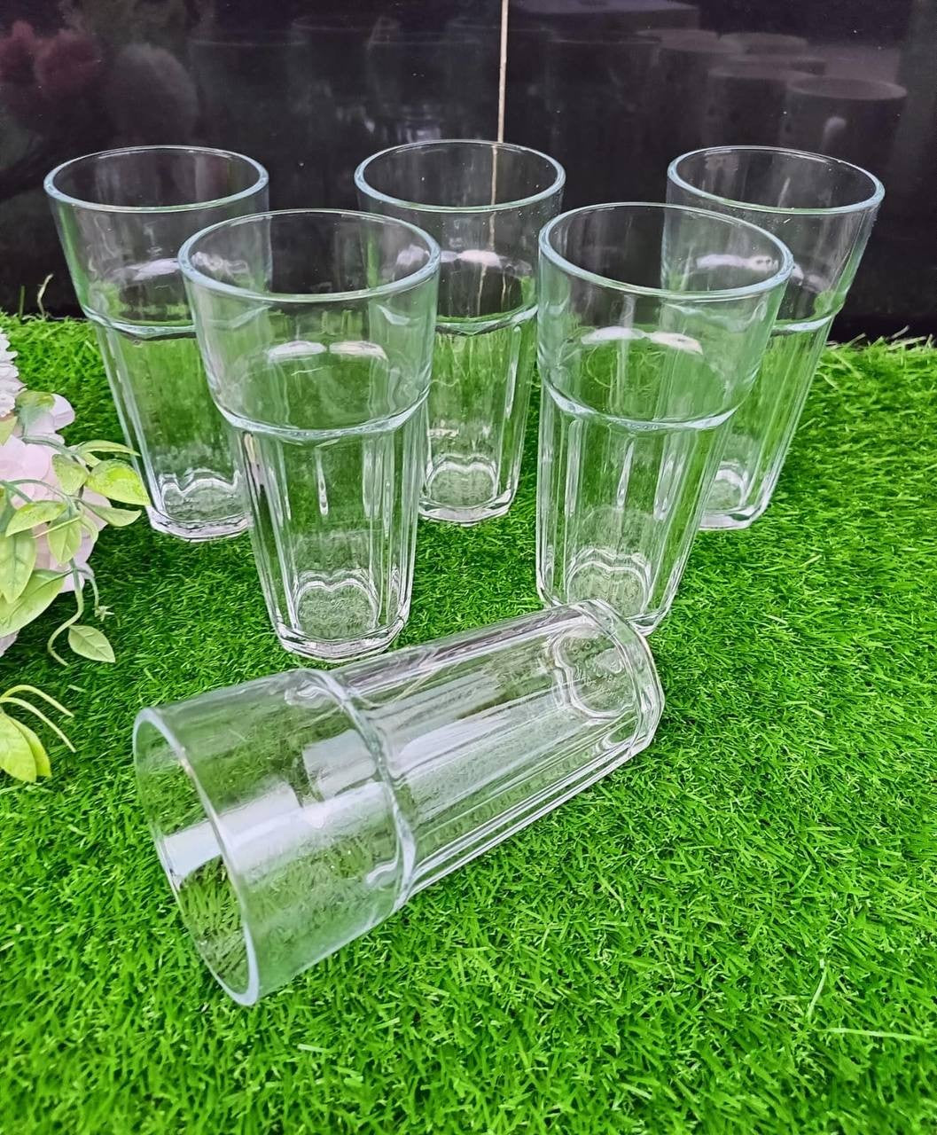 A set of 6pcs Water / Juice glass