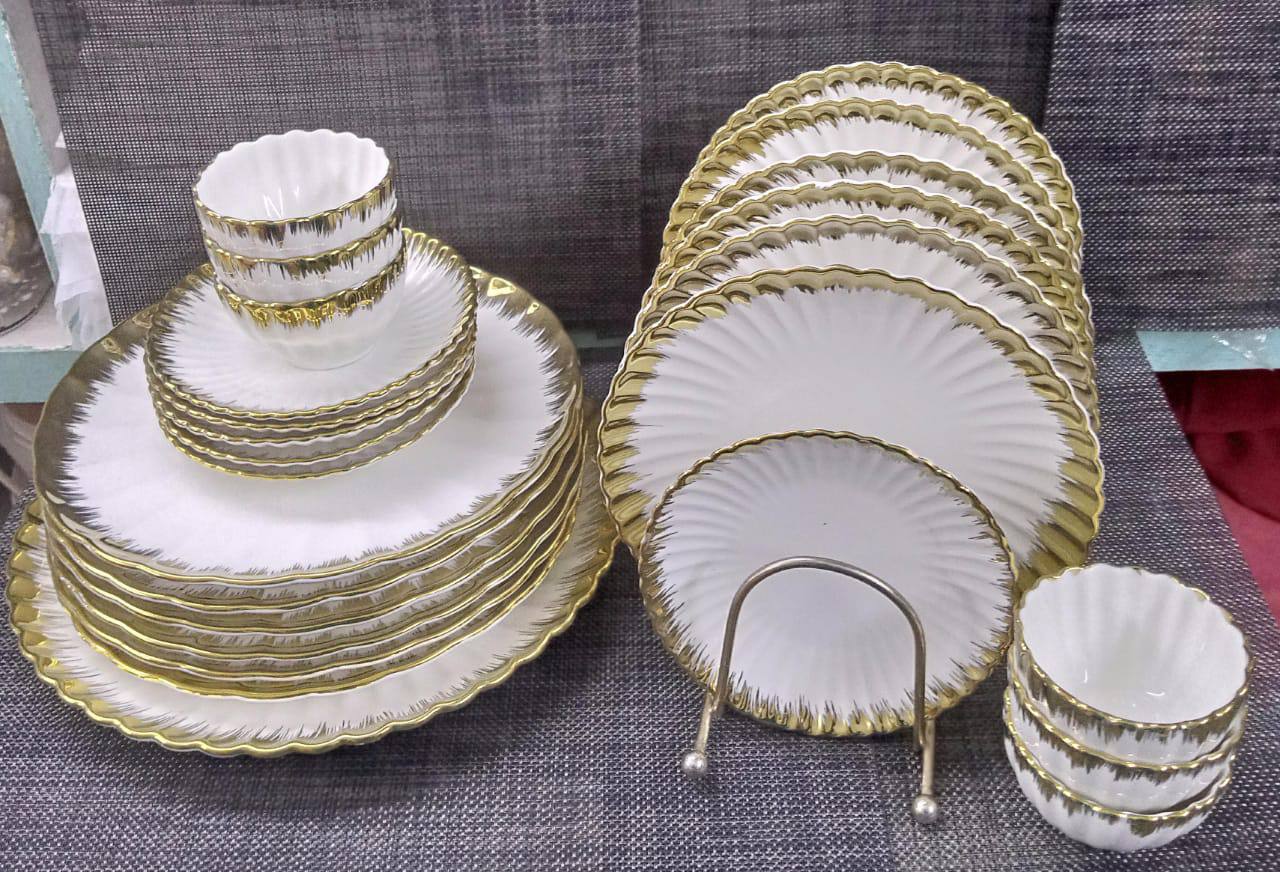 25pc Ceramic Shell Dinner Set