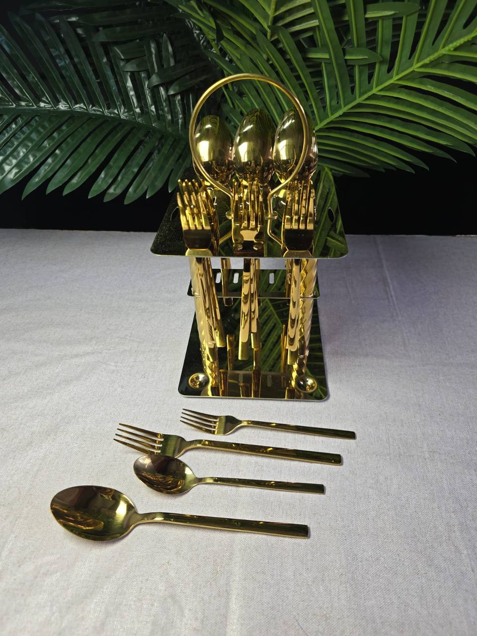 24pcs Gold Cutlery Set with Unique Stand