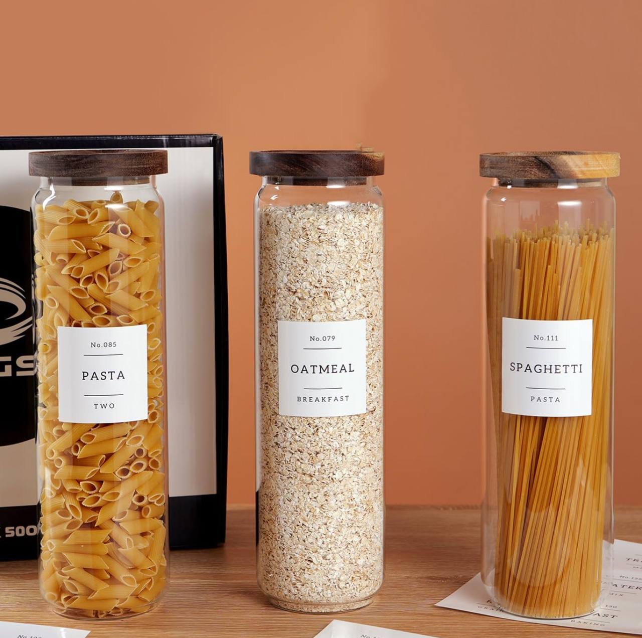 Acacia wooden sealed lid kitchen Storage Glass Jar with Bamboo lid.