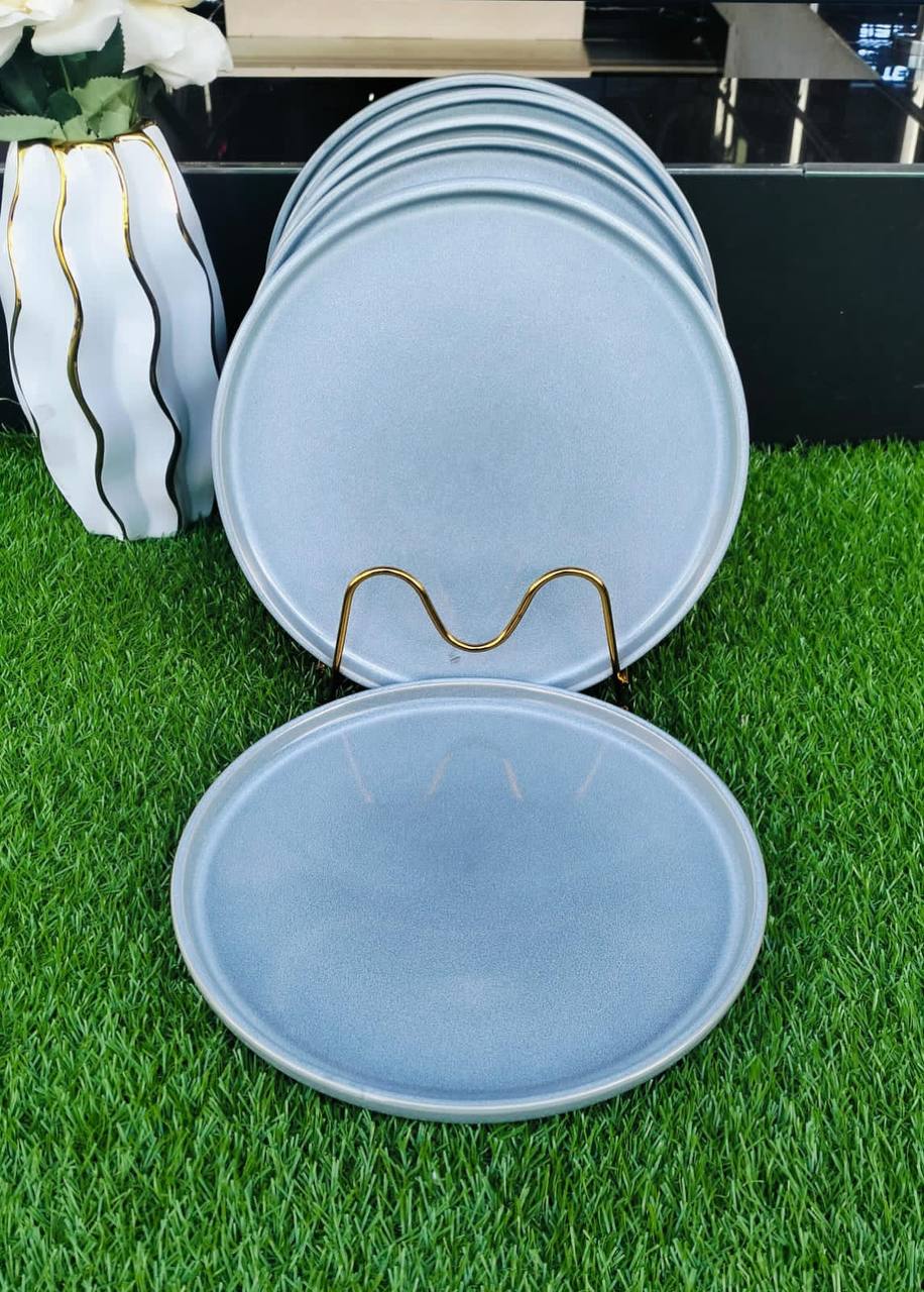 A set of 6pcs Turqoise blue dinner plates