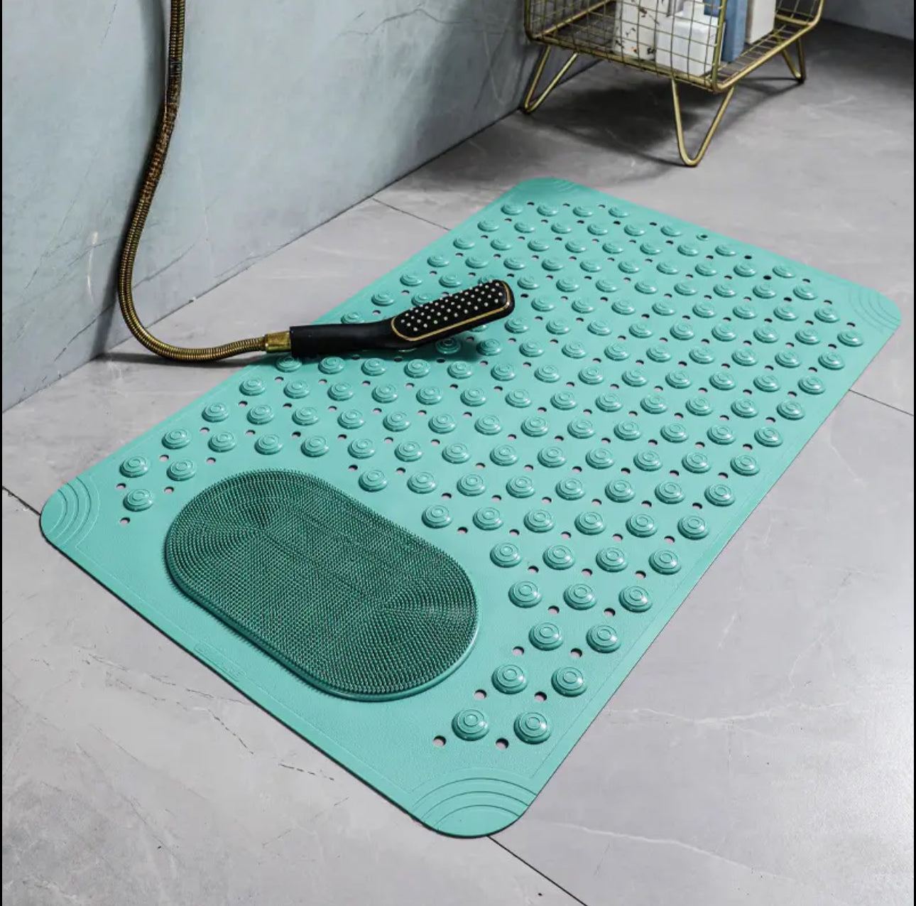 Quality antslip bathroom mats with scrub