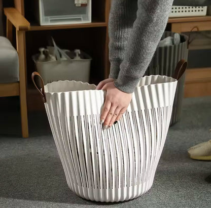 Large capacity laundry/storage basket