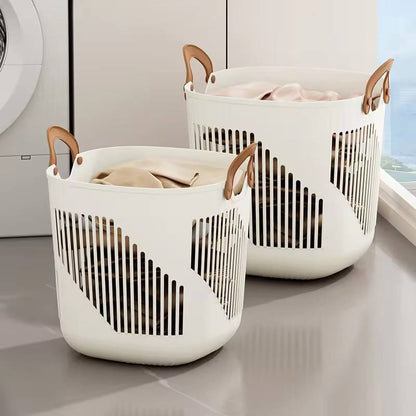 Large capacity laundry/storage basket
