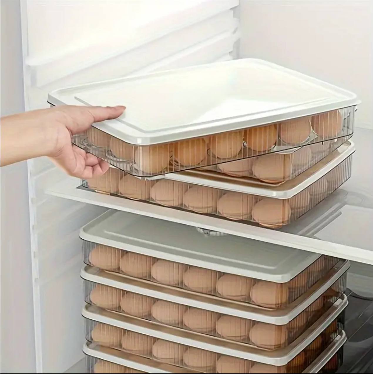 Stackable egg tray