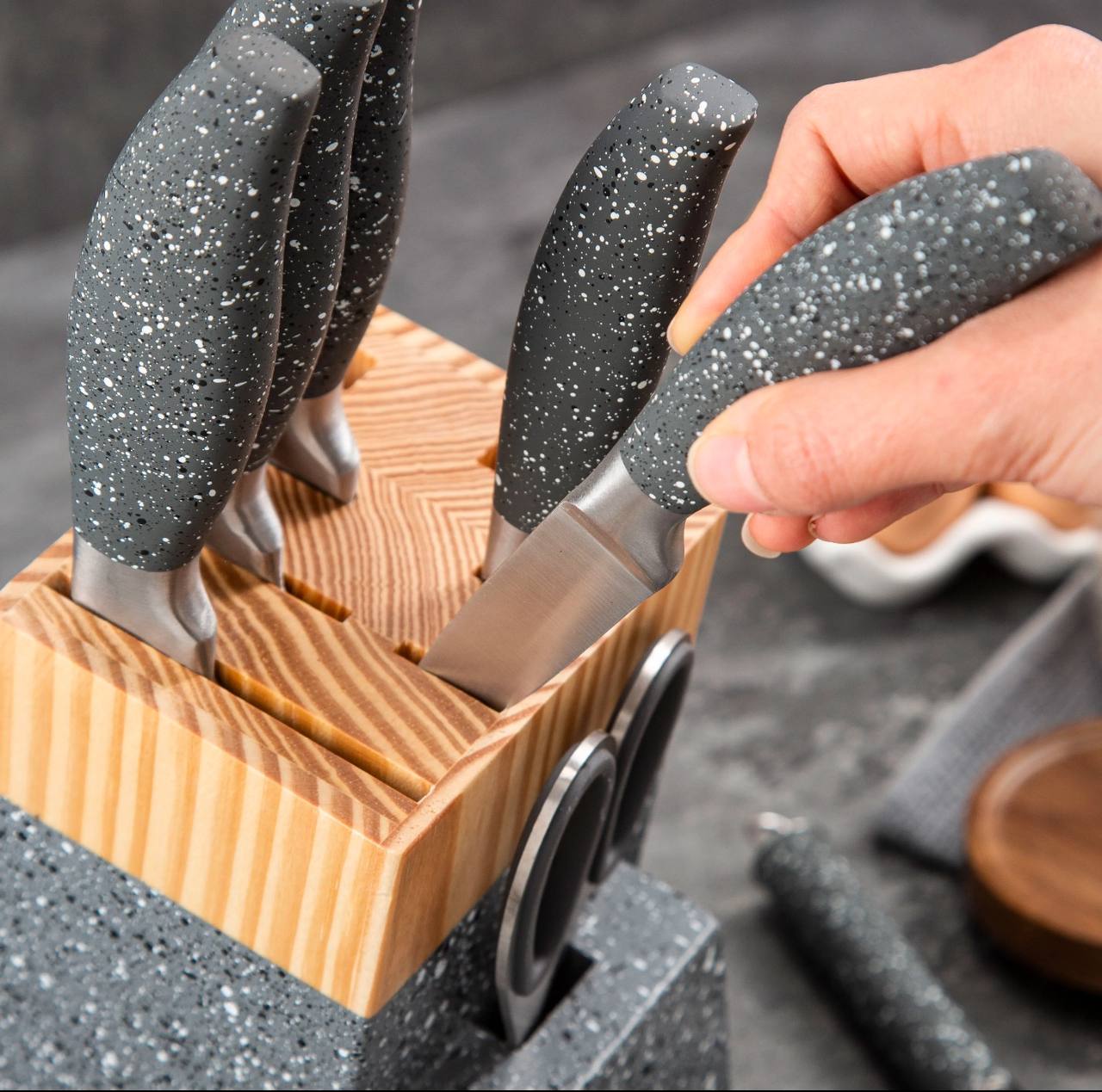 8pcs set Granite Bass knives with Bamboo stand