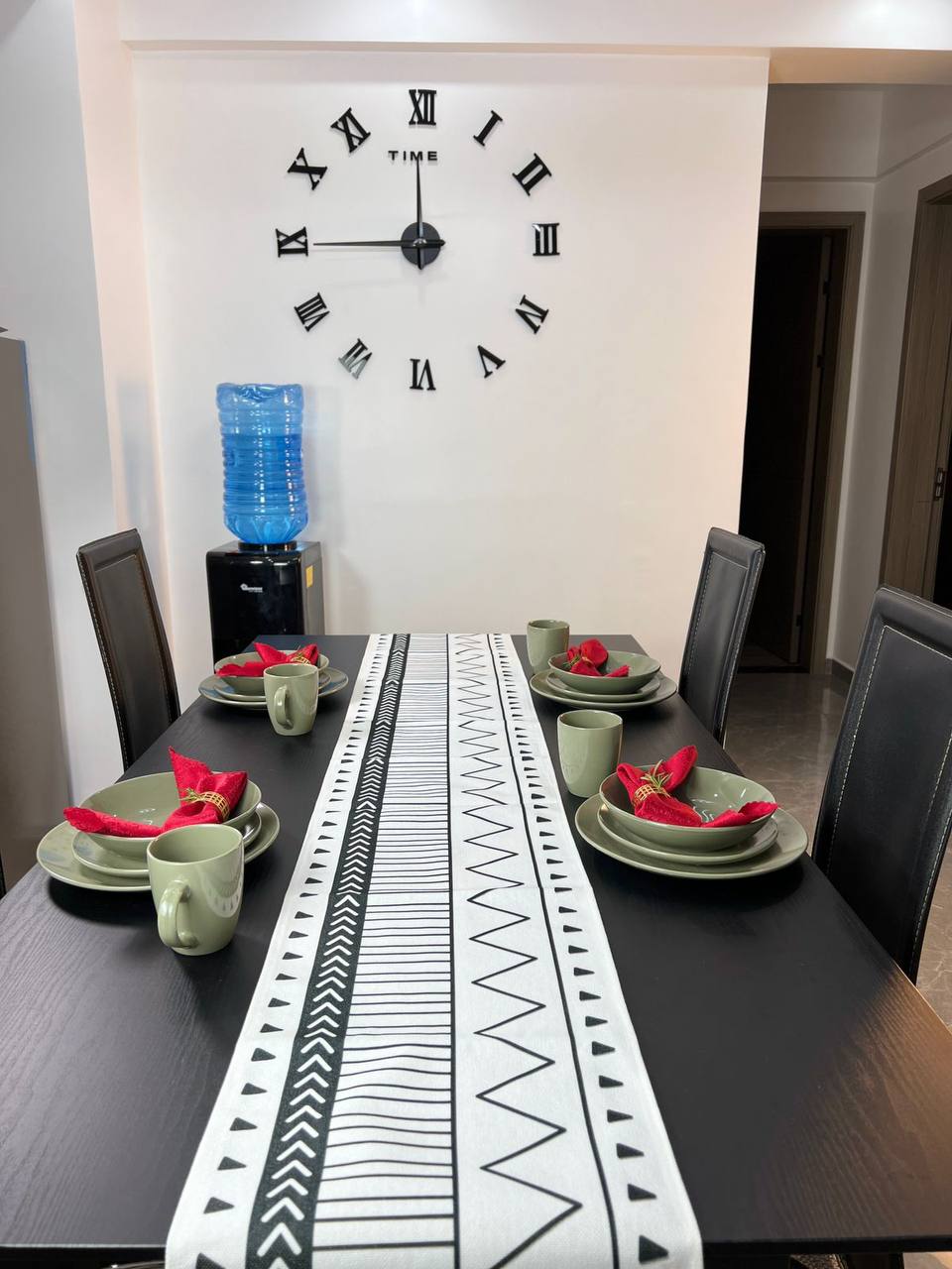 Unique and Elegant Table Runners