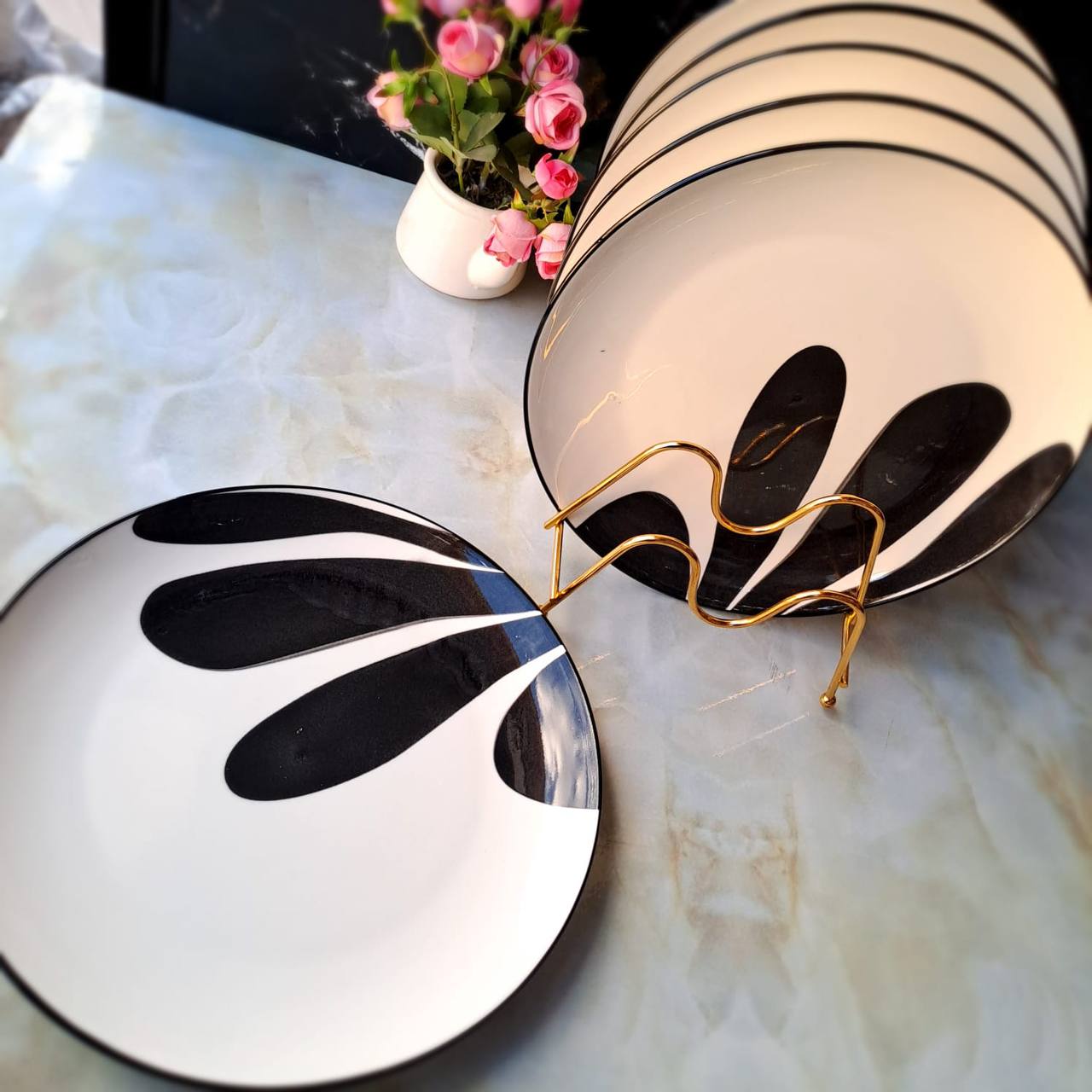 10.5" Marble mix design dinner plates