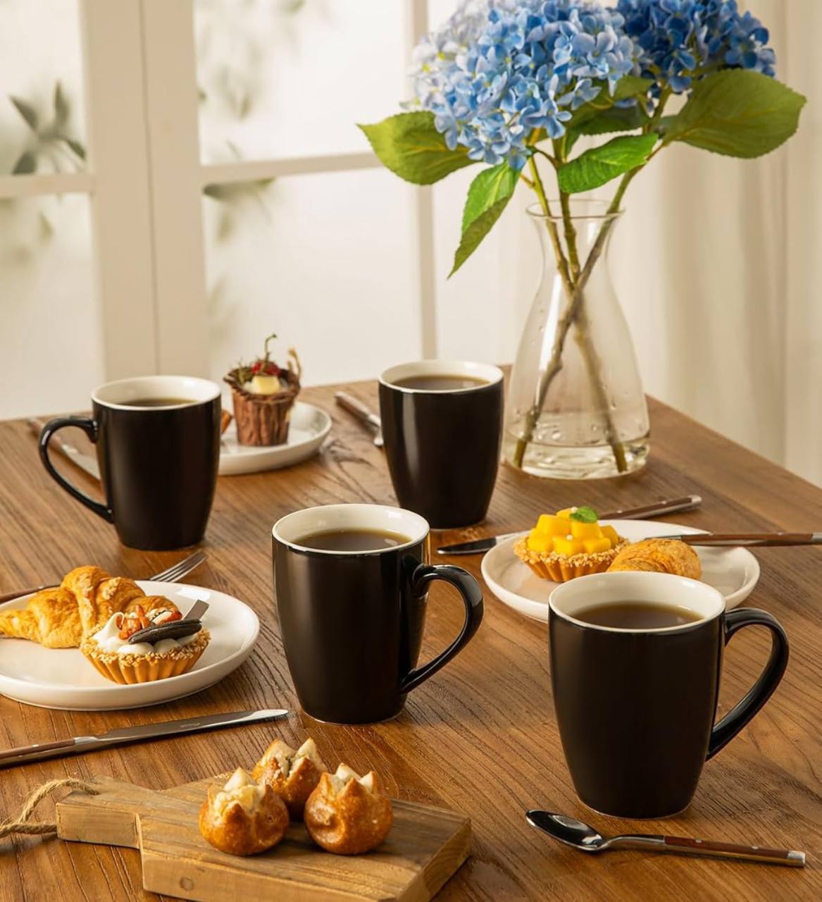 6pc Set black and white Cups