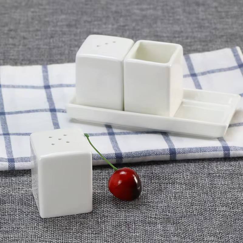 4pc Ceramic pepper shaker square.