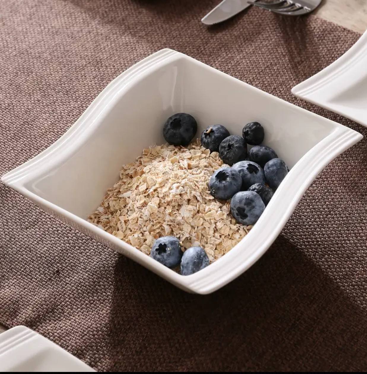 24pcs Ceramic Fancy shapely white dinner set  with lines