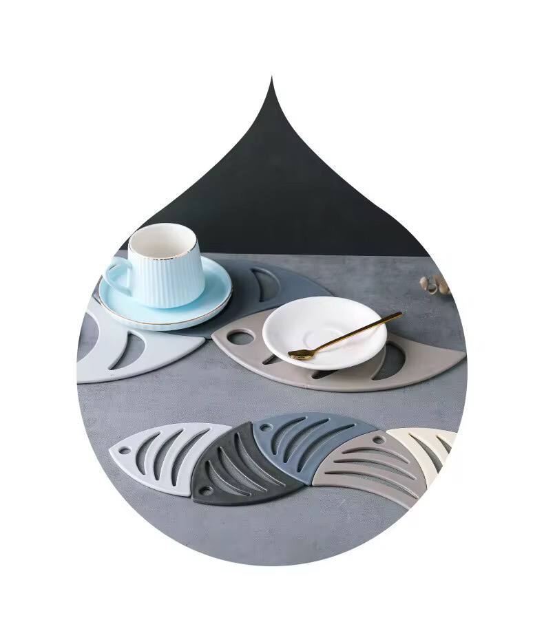 5 pieces fish shaped silicone coasters