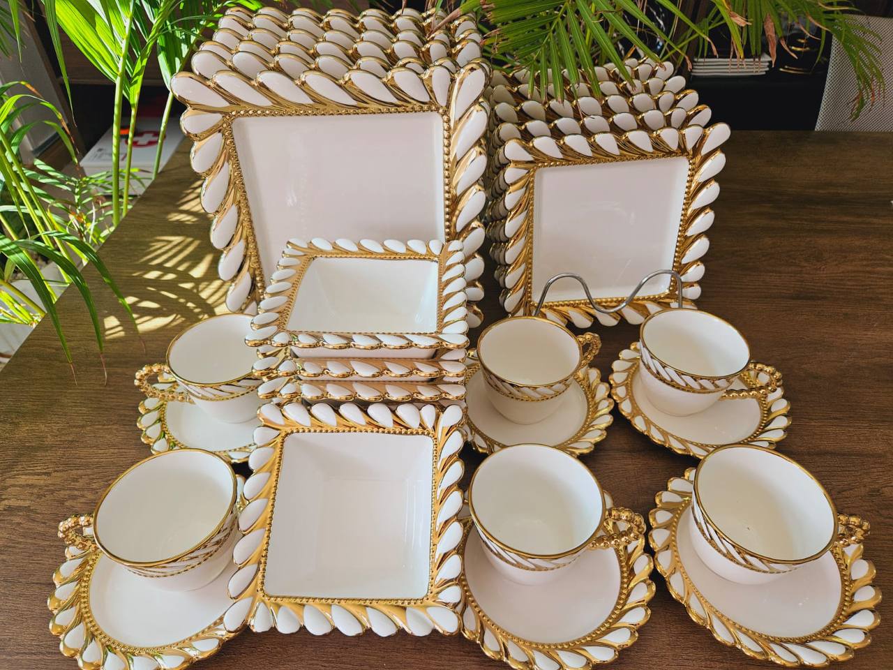 30pcs ceramic squared dinner set with gold rim now available