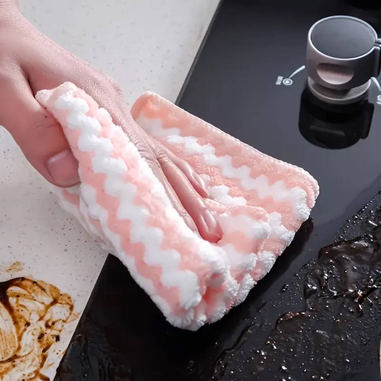 Absorbent microfiber kitchen towel