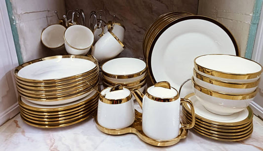 40pc Gold Ring Ceramic Dinner Set.
