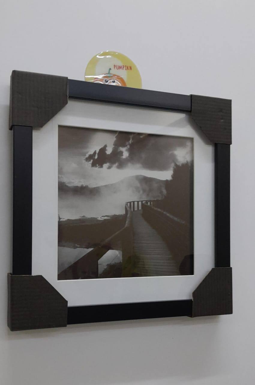 Wall hanging deco frame