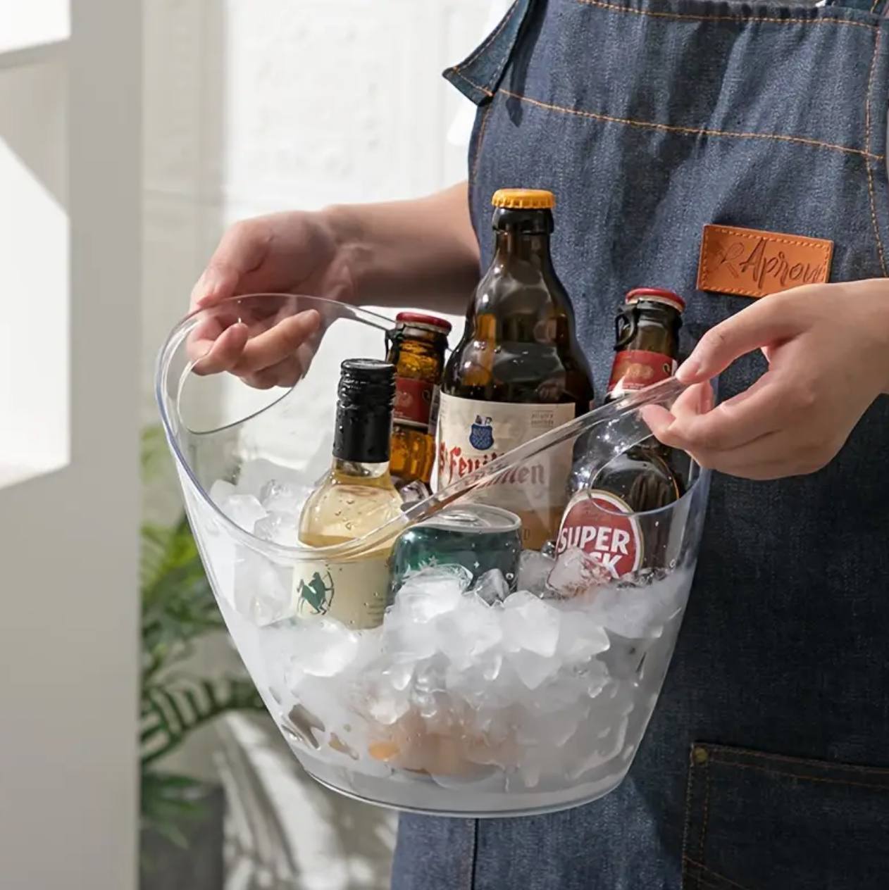 3.5ltr transparent acrylic wine bucket