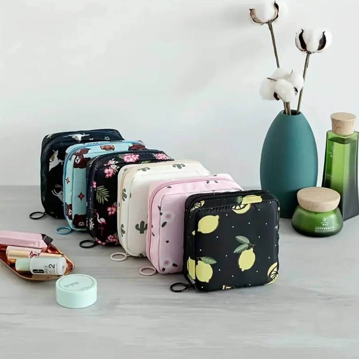 Women Portable Sanitary Pads