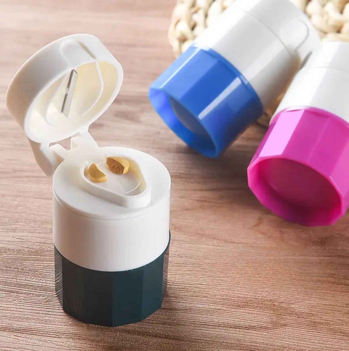4 in 1 pill cutter
