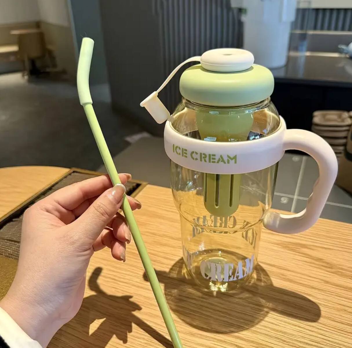 1200ml Cute Water Bottle with Straw.