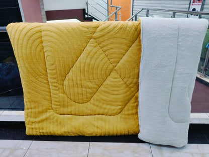 WOOLEN TUFTED DUVETS
Size: 6 by 7