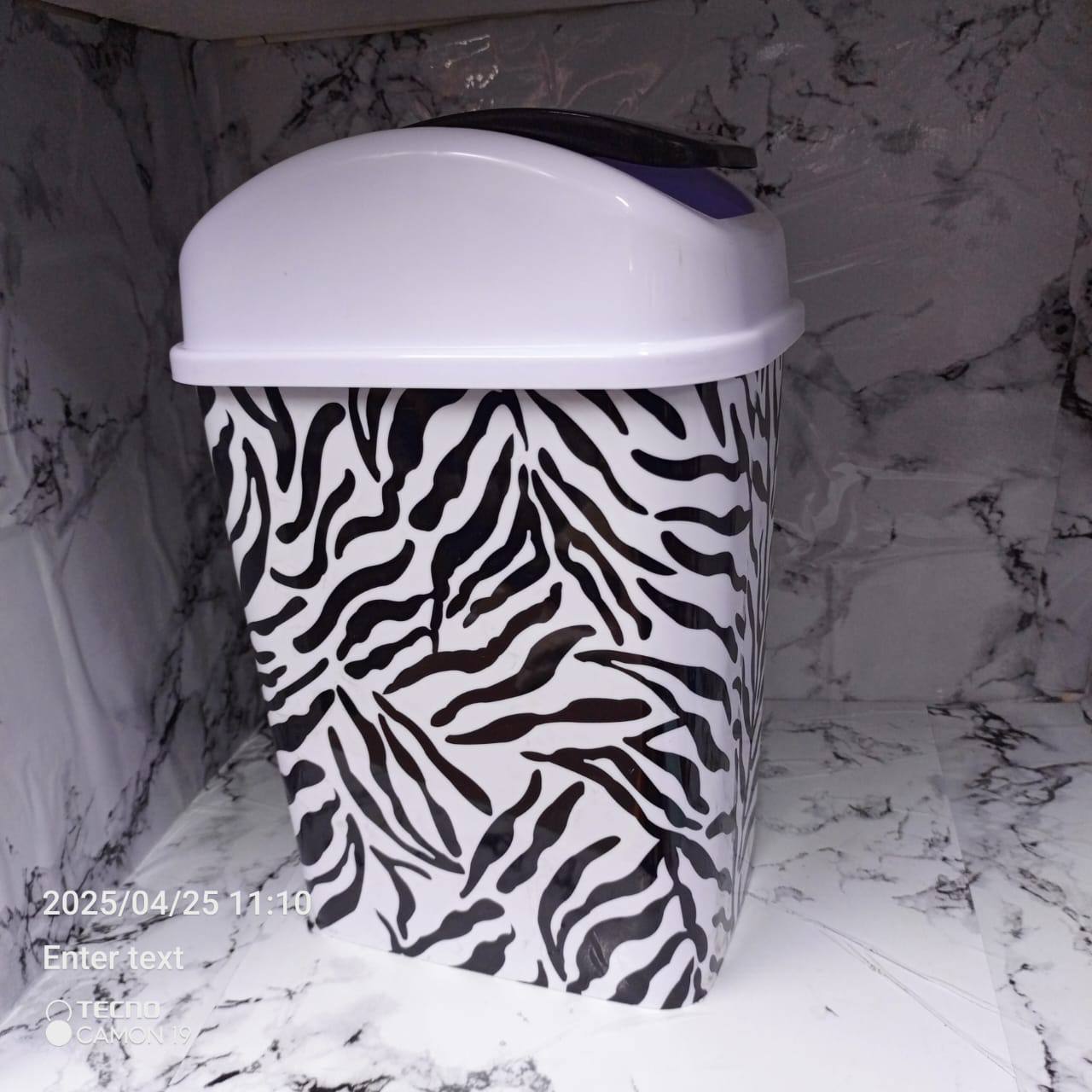 10litres plastic unique and classy dustbins