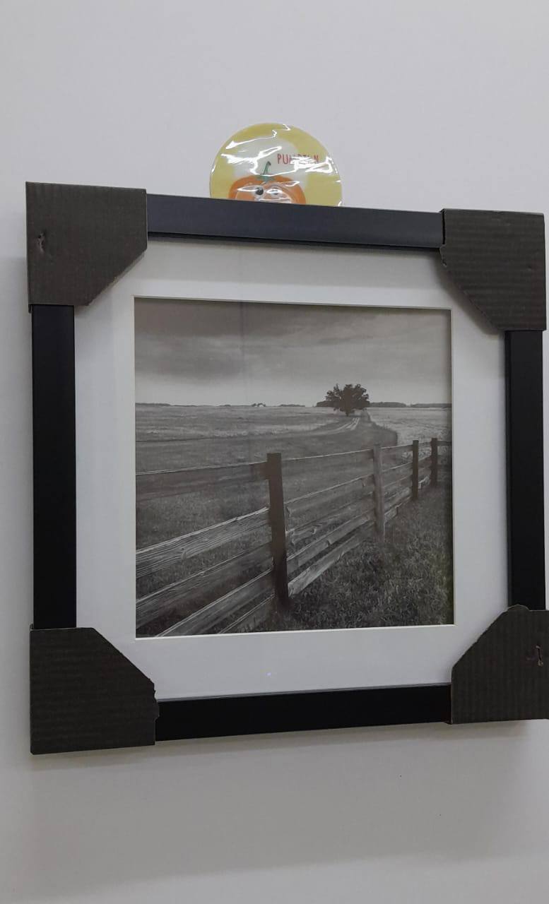 Wall hanging deco frame