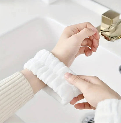 2pcs One Pair Wash Face and Wrist Band