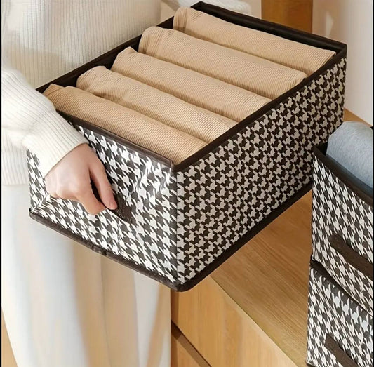 Wardrobe Foldable Clothes Organizer with a Cover