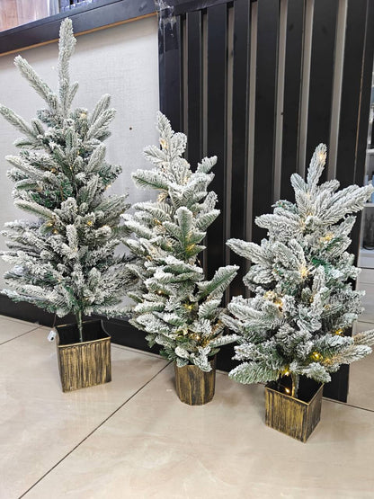 3pcs pre lit mini Christmas trees