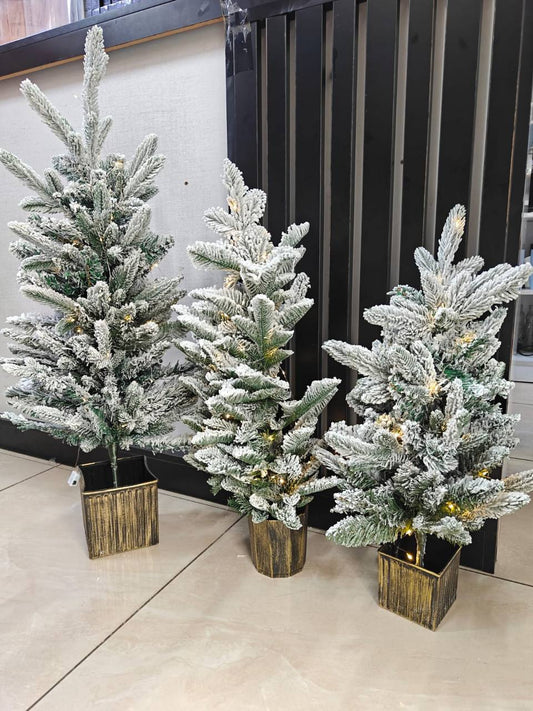 3pcs pre lit mini Christmas trees