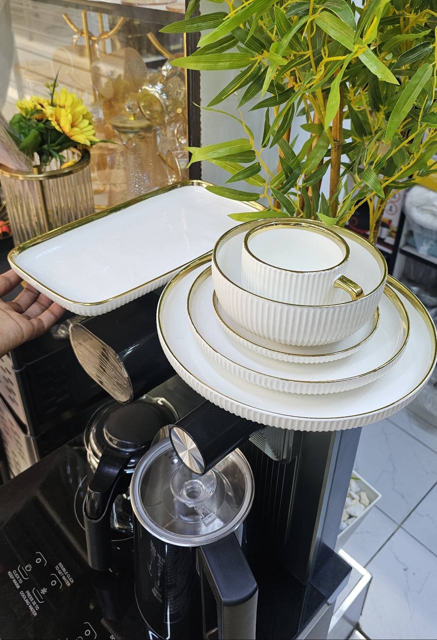 32pcs Gold realm Dinner set