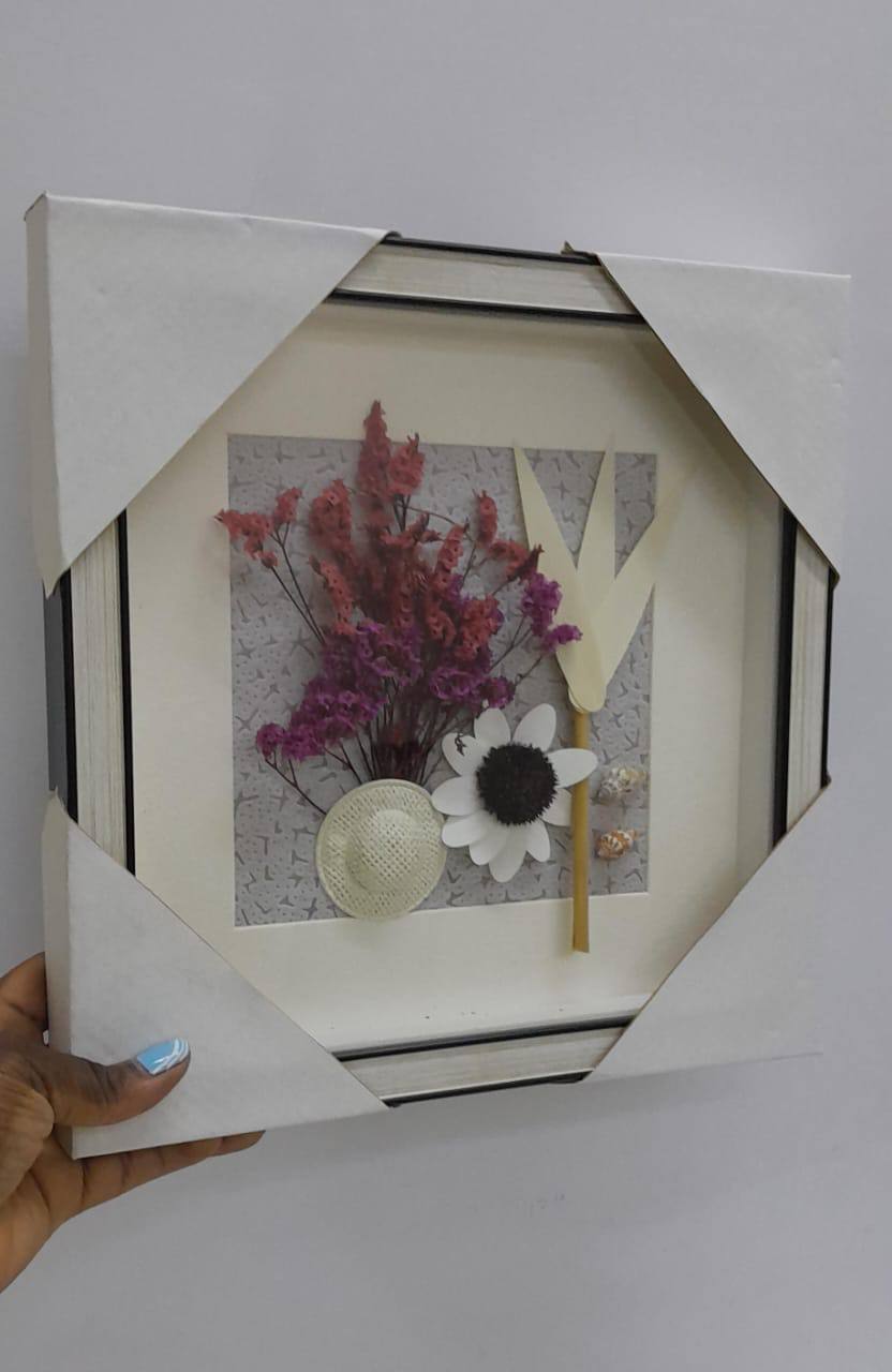 Wall hanging deco frame